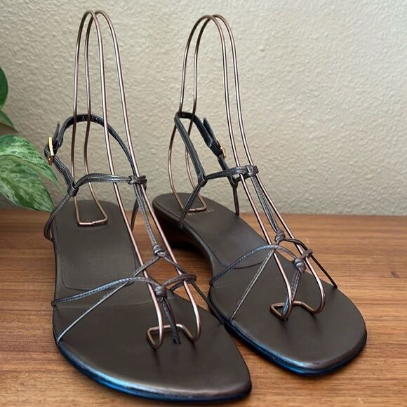 Stuart Weitzman sandals 7.5 M - Picture 1 of 12